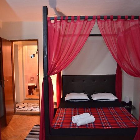 Hostel Kalonis Skopje Eksteriør billede