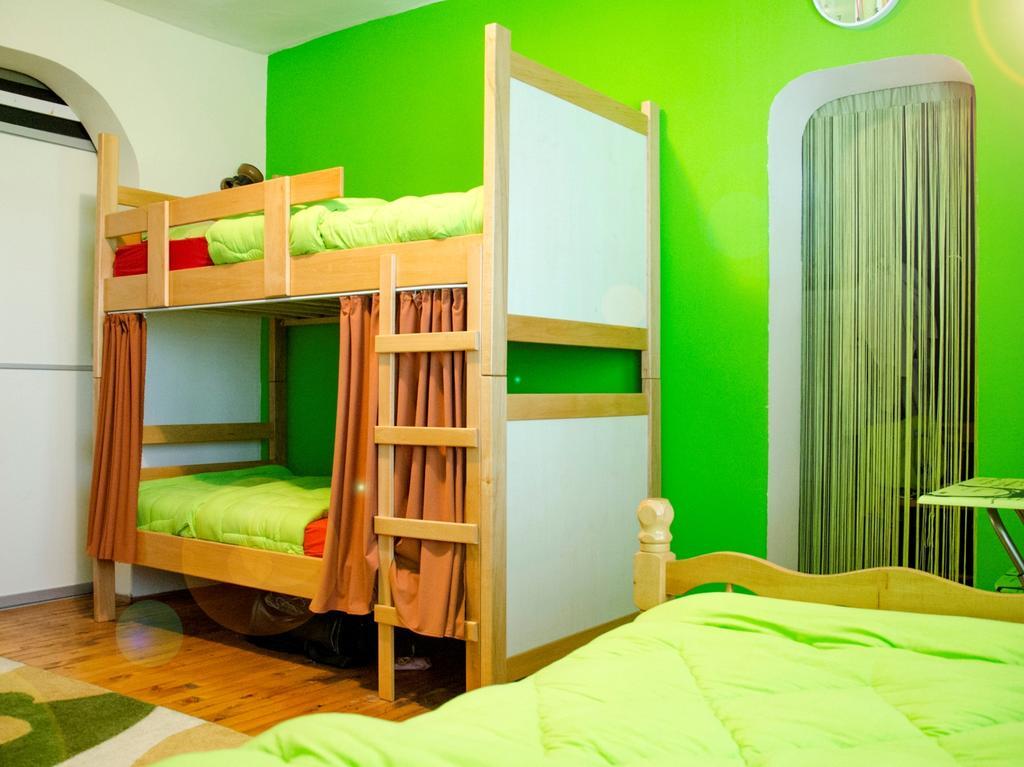 Hostel Kalonis Skopje Værelse billede