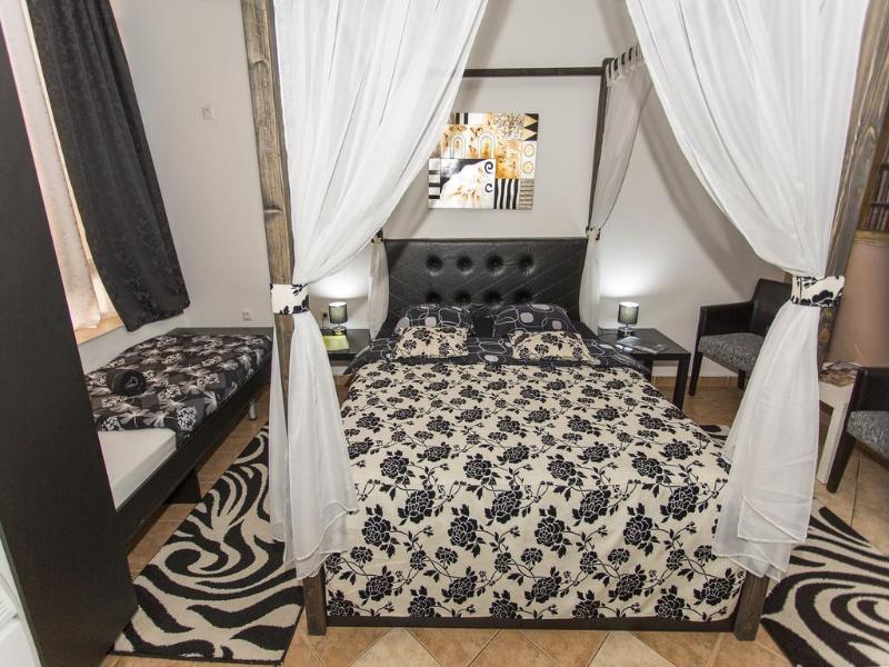 Hostel Kalonis Skopje Eksteriør billede