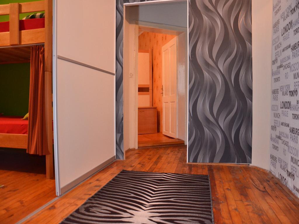 Hostel Kalonis Skopje Eksteriør billede