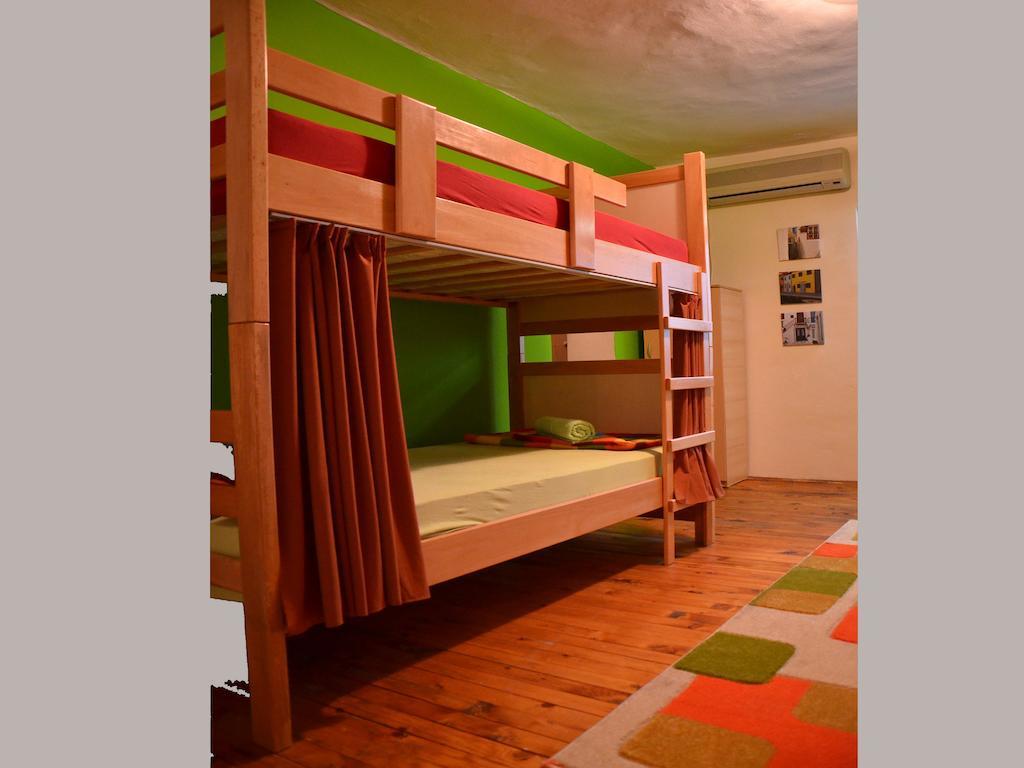 Hostel Kalonis Skopje Eksteriør billede